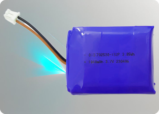3.7V 1100mAh Lithium Polymer Battery with 6A Discharge