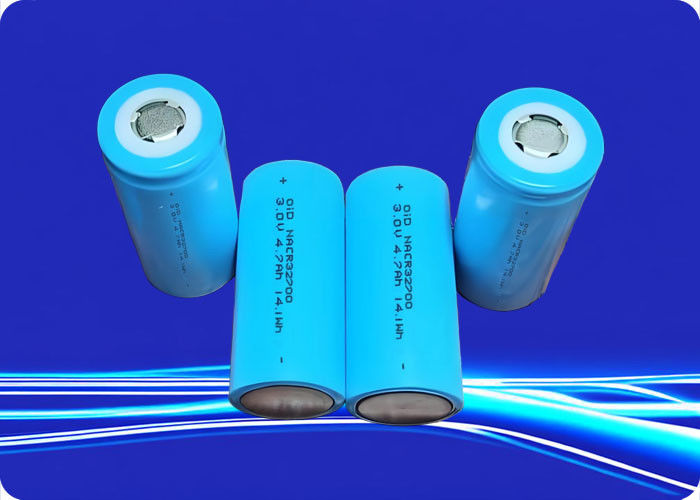 32700 Sodium Ion Battery 3.0V 4.5Ah 1000 Cycles 35C Pulse Discharge