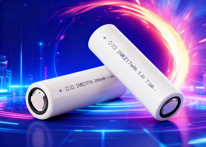 21700 Lithium-Ion Battery with 2000mAh Capacity 3.6V Nominal Voltage and 1.0A Standard Charge for High-End Digital Devices